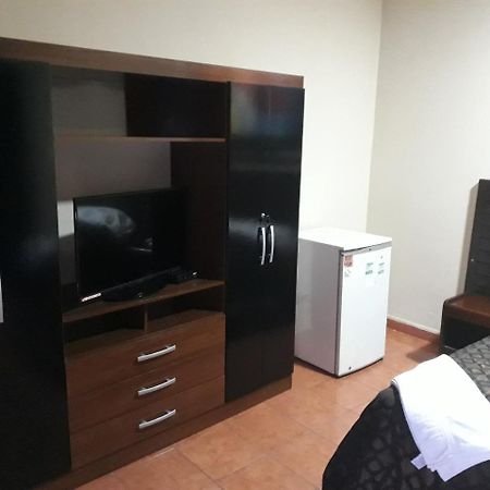 Residencia Leones De Castilla Asuncion Extérieur photo