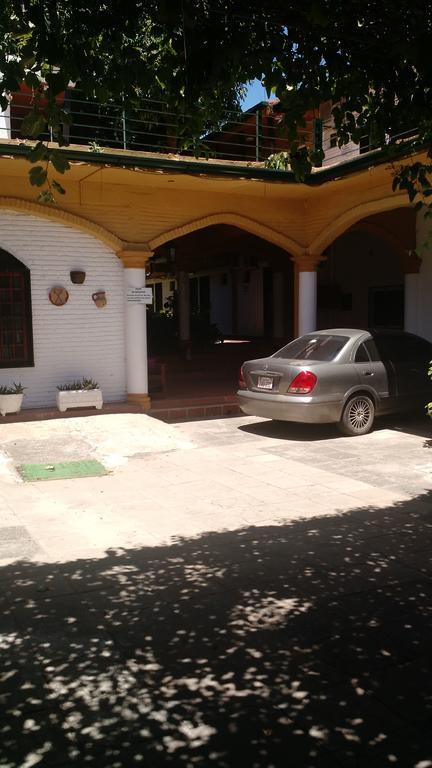 Hotel Residencia Leones De Castilla à Asuncion Extérieur photo