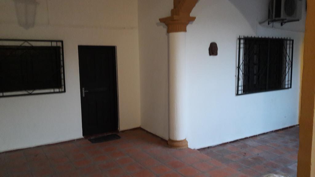 Residencia Leones De Castilla Asuncion Extérieur photo