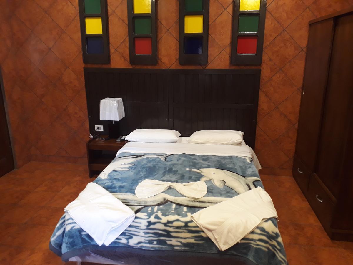 Residencia Leones De Castilla Asuncion Extérieur photo