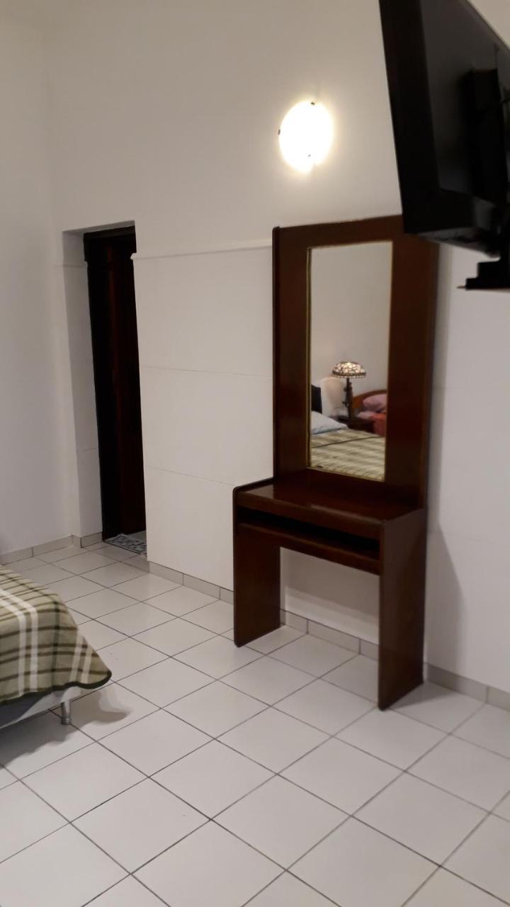 Residencia Leones De Castilla Asuncion Extérieur photo